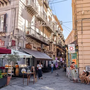  Bed & Breakfast Le Stanze Di Triyah Italia